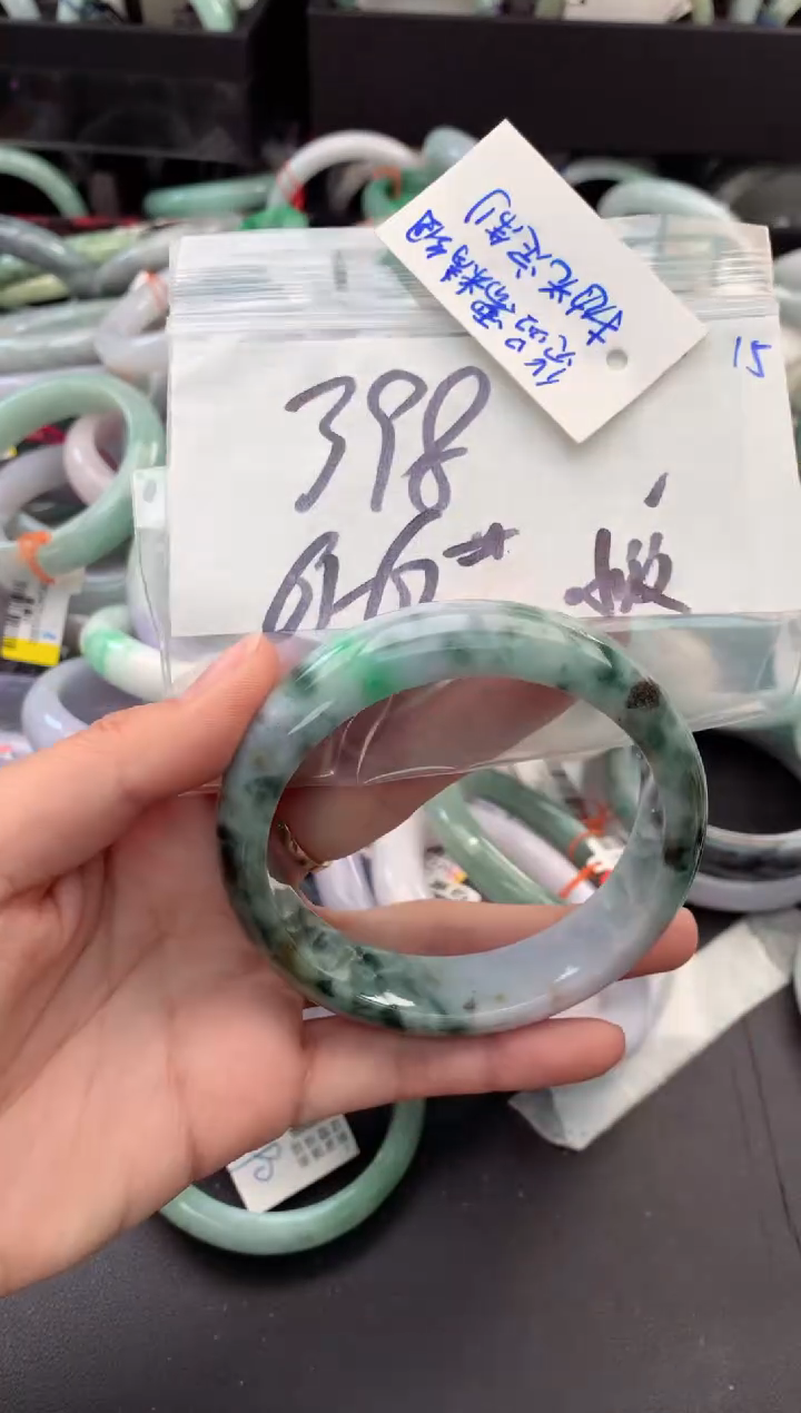 【闪购商品】定制翡翠未镶嵌毛货需精细抛光+多人