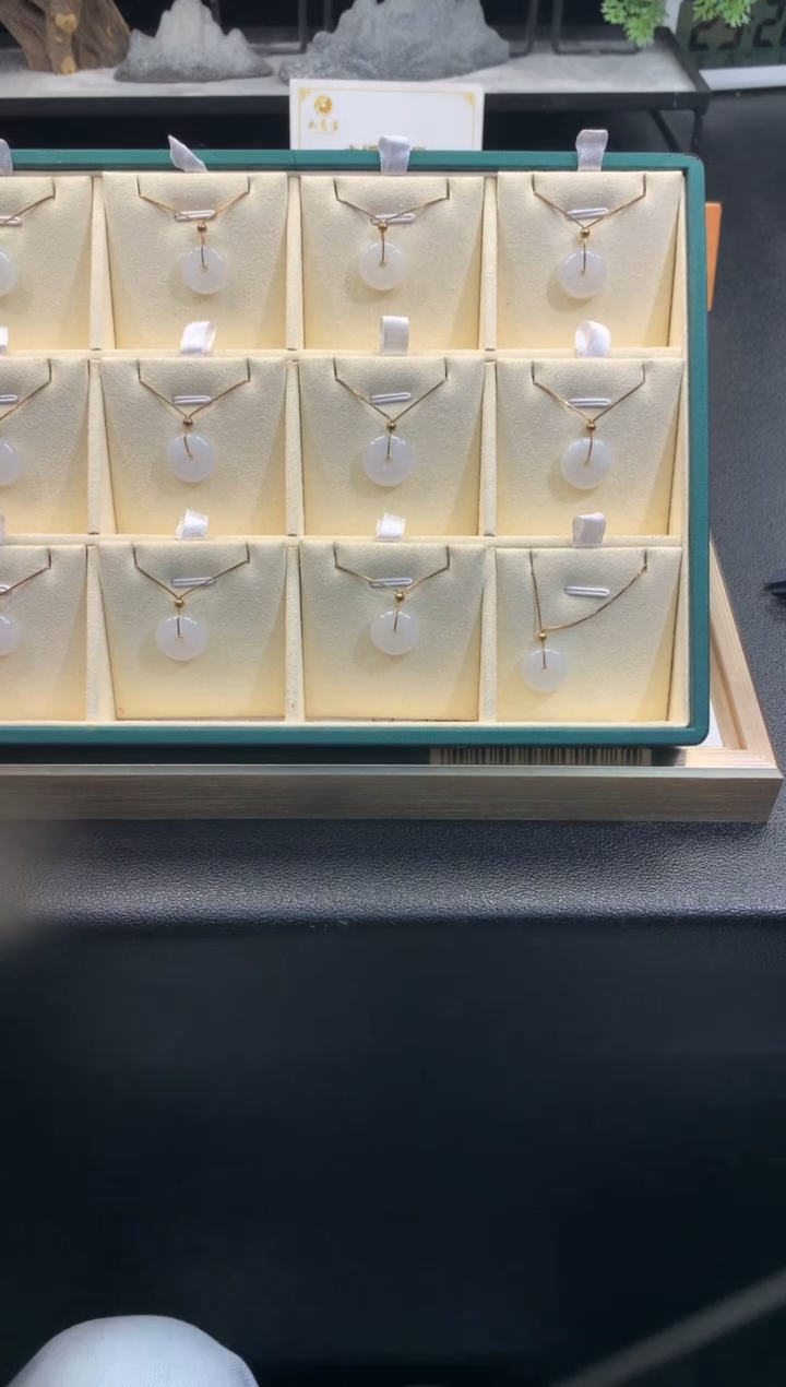 【闪购商品】翡翠吊坠(赠链)银S925镶嵌FC193 翡翠项链多样性发其一