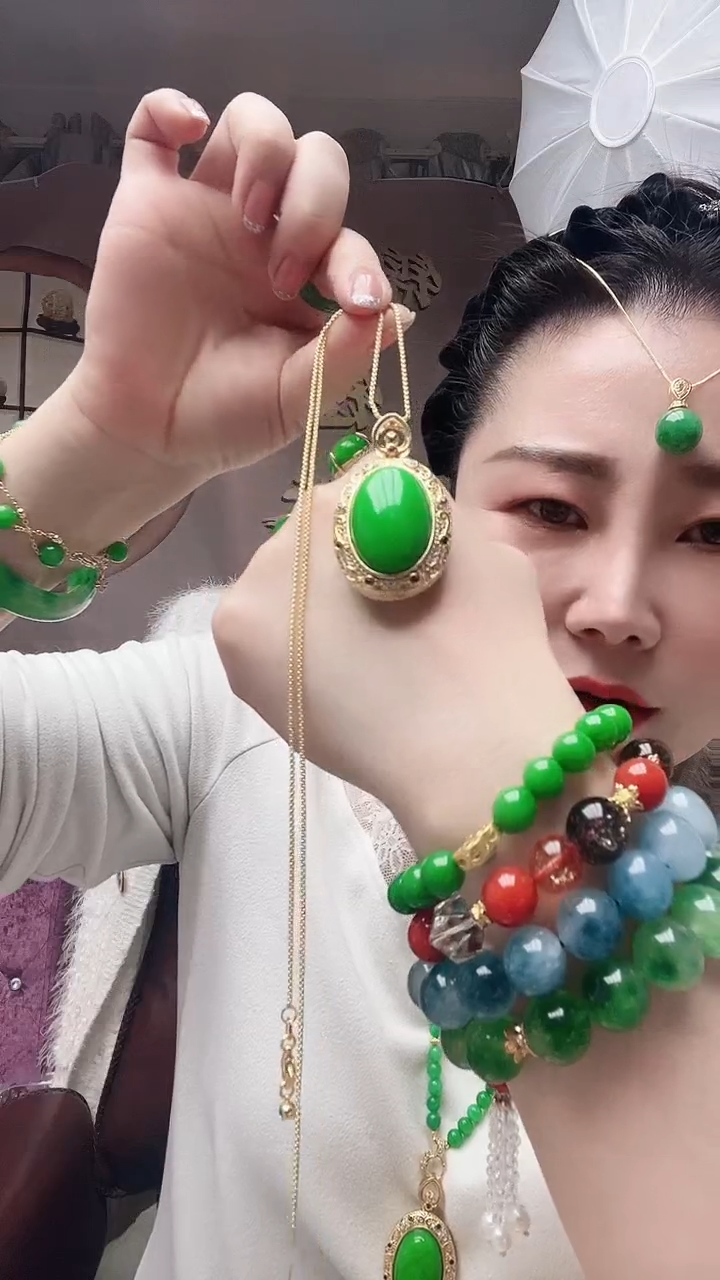 【闪购商品】翡翠颈饰14K金镶嵌Q5号