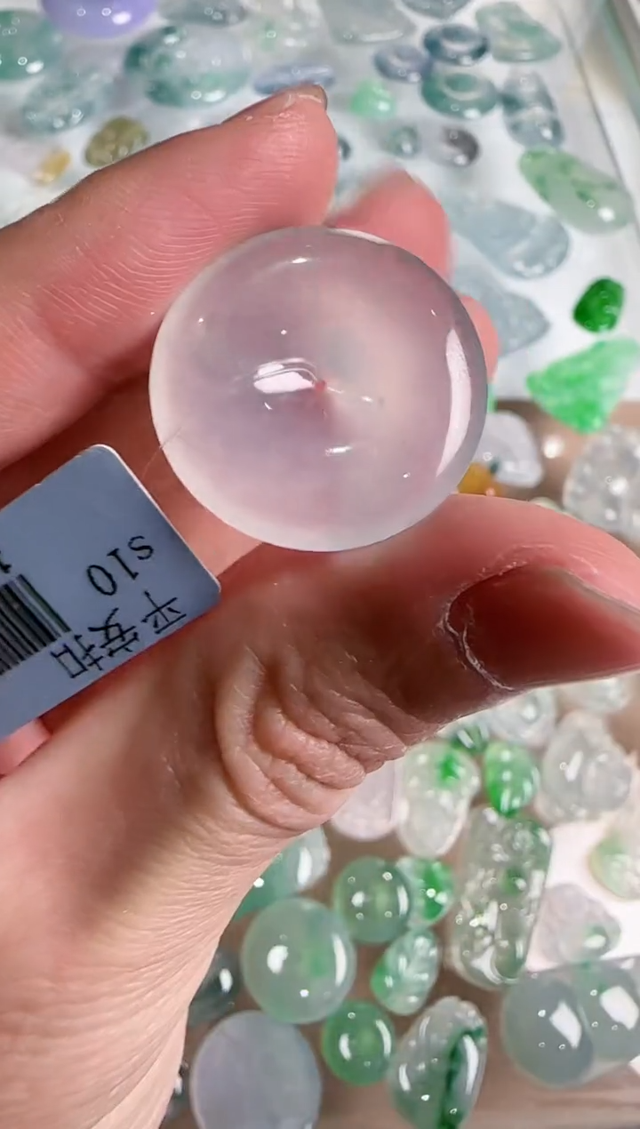 【闪购商品】翡翠吊坠(不含链)未镶嵌··