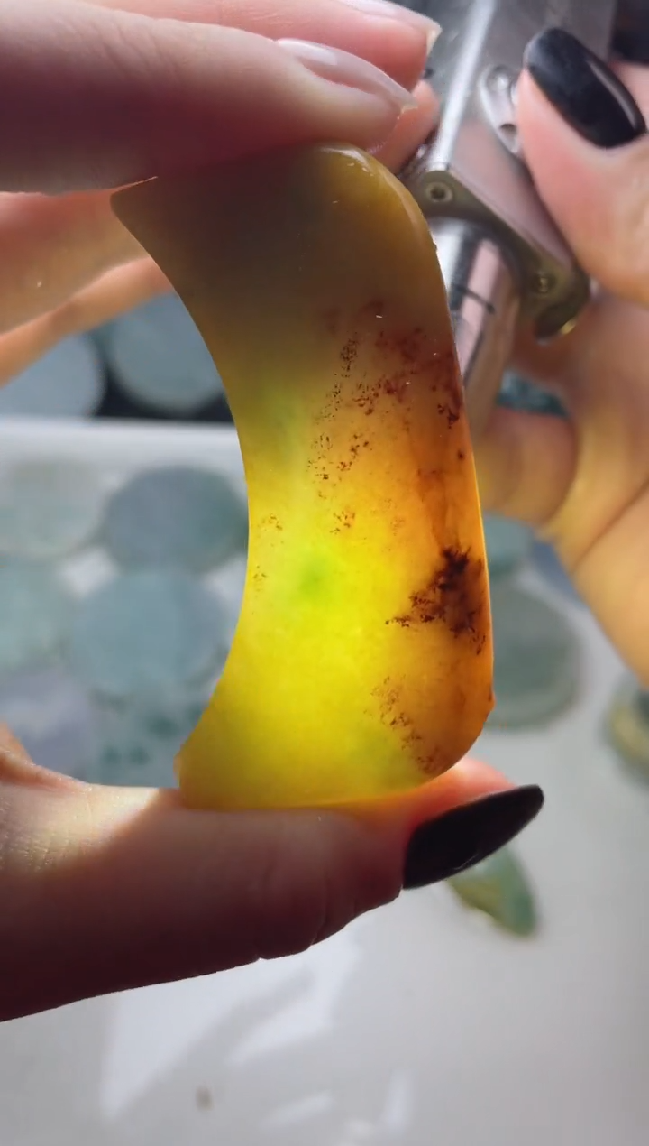 【闪购商品】翡翠颈饰未镶嵌2443.......