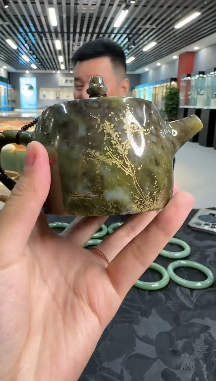 独山玉未镶嵌摆件1