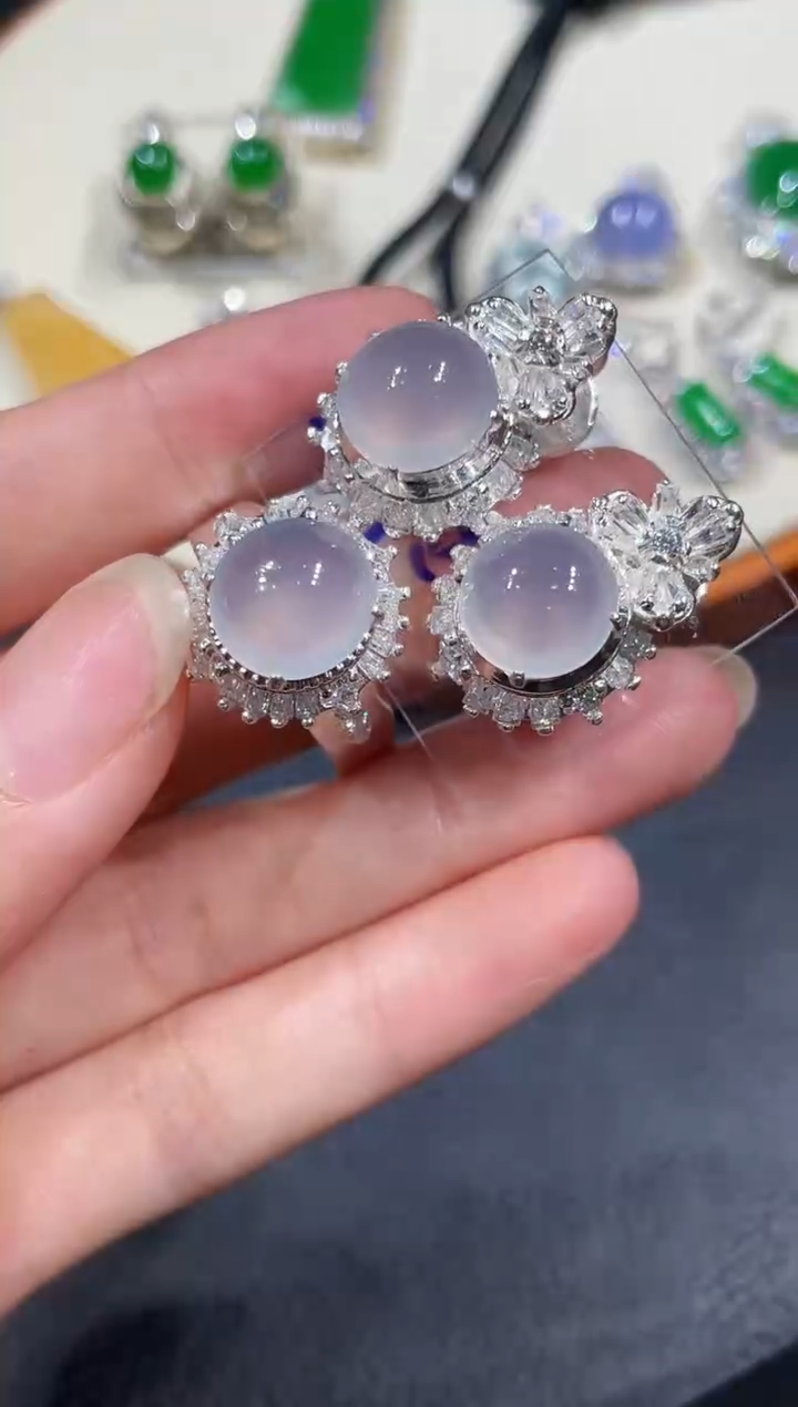 翡翠戒指未镶嵌蛋面