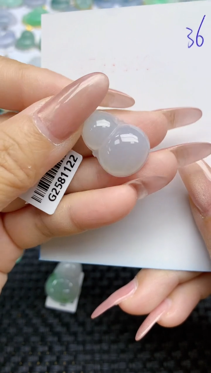 【闪购商品】翡翠颈饰18K金镶嵌天然A货翡翠 36