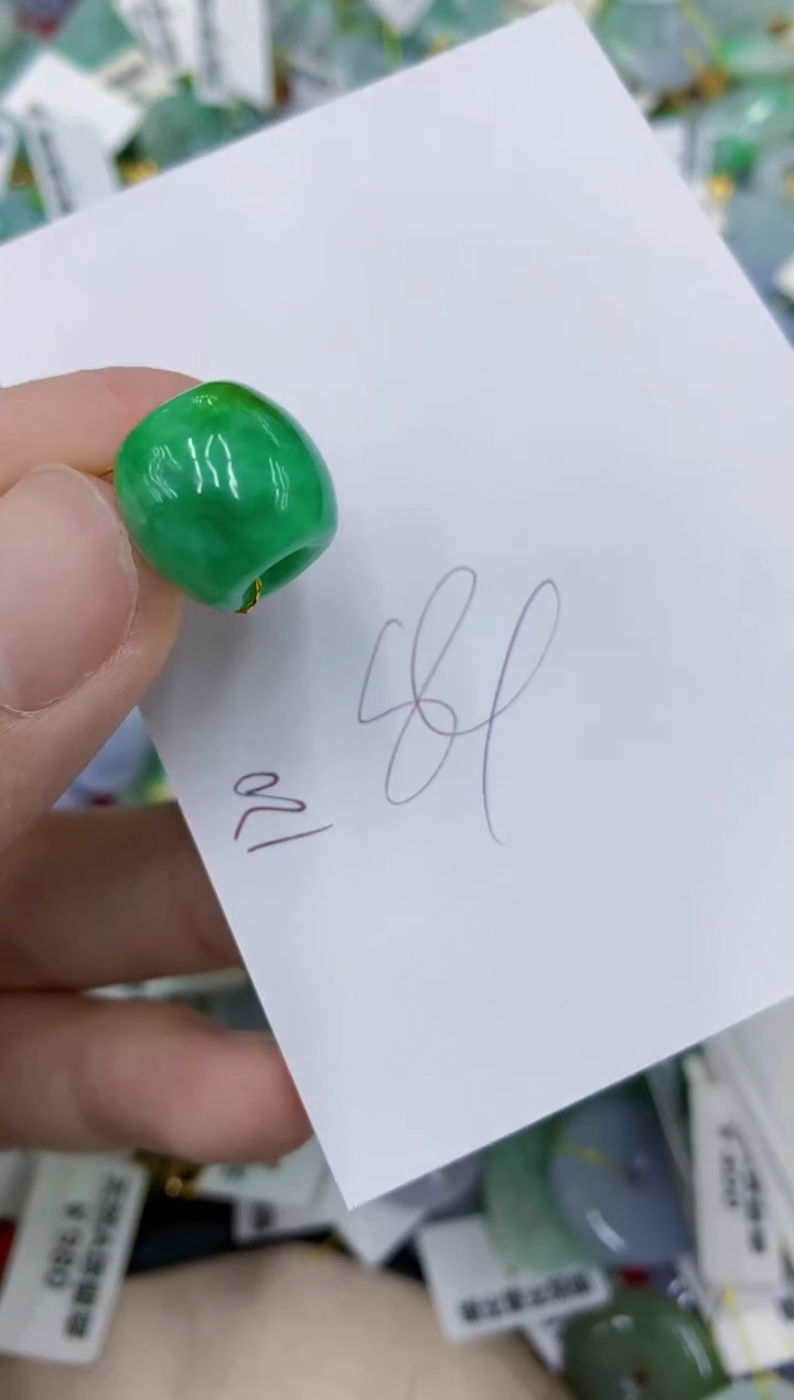 翡翠未镶嵌颈饰111111111111