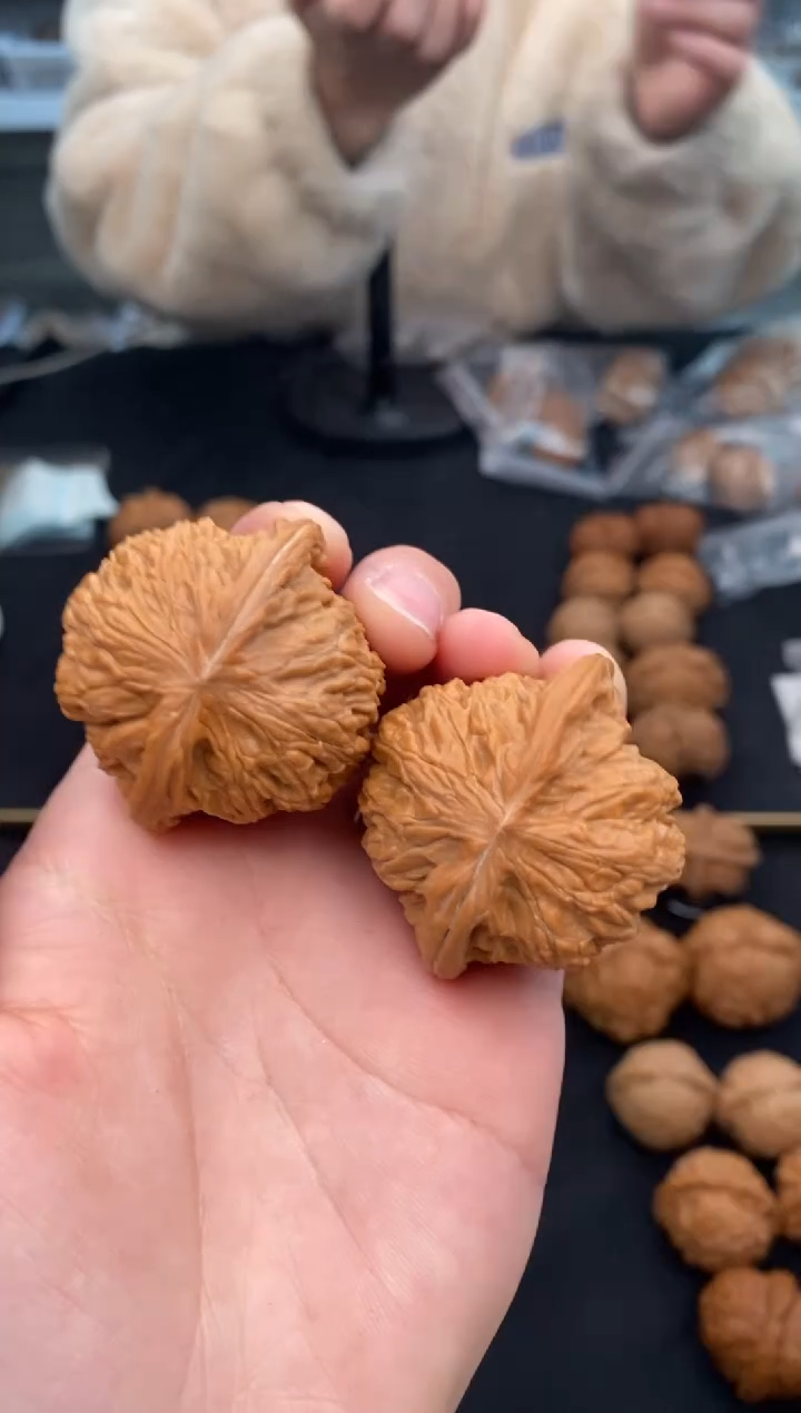 【闪购商品】文玩核桃把件山地磨40-u339