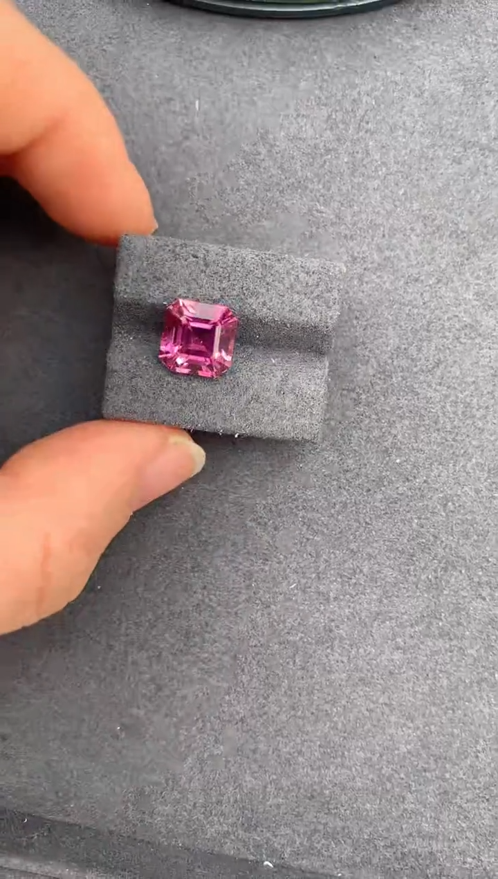 【闪购商品】碧玺裸石未镶嵌4.1ct粉碧玺