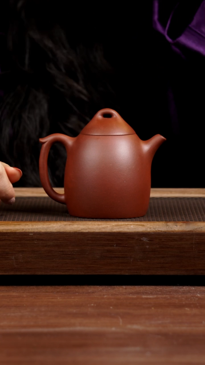 【闪购商品】紫砂茶壶红皮龙秦权310CC