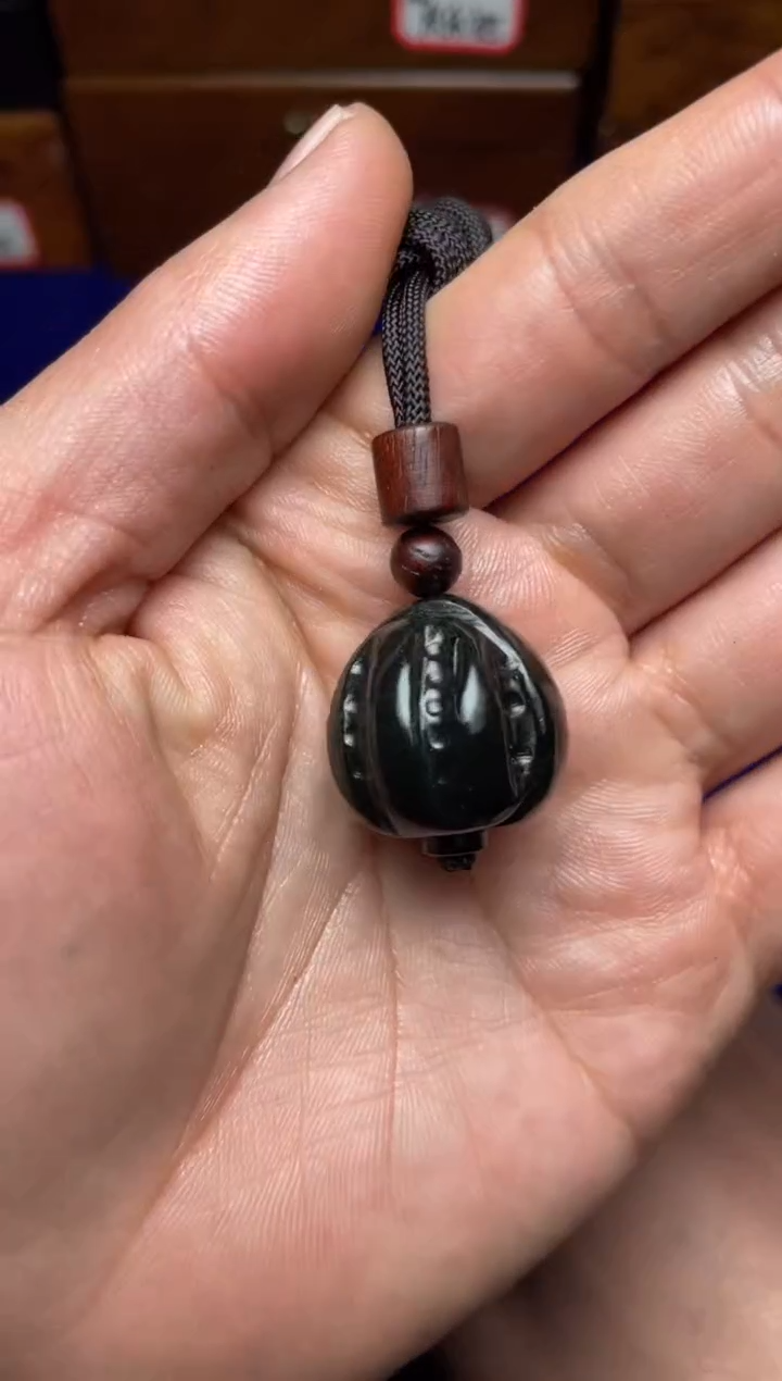 未镶嵌和田玉挂件尚*杰和田玉