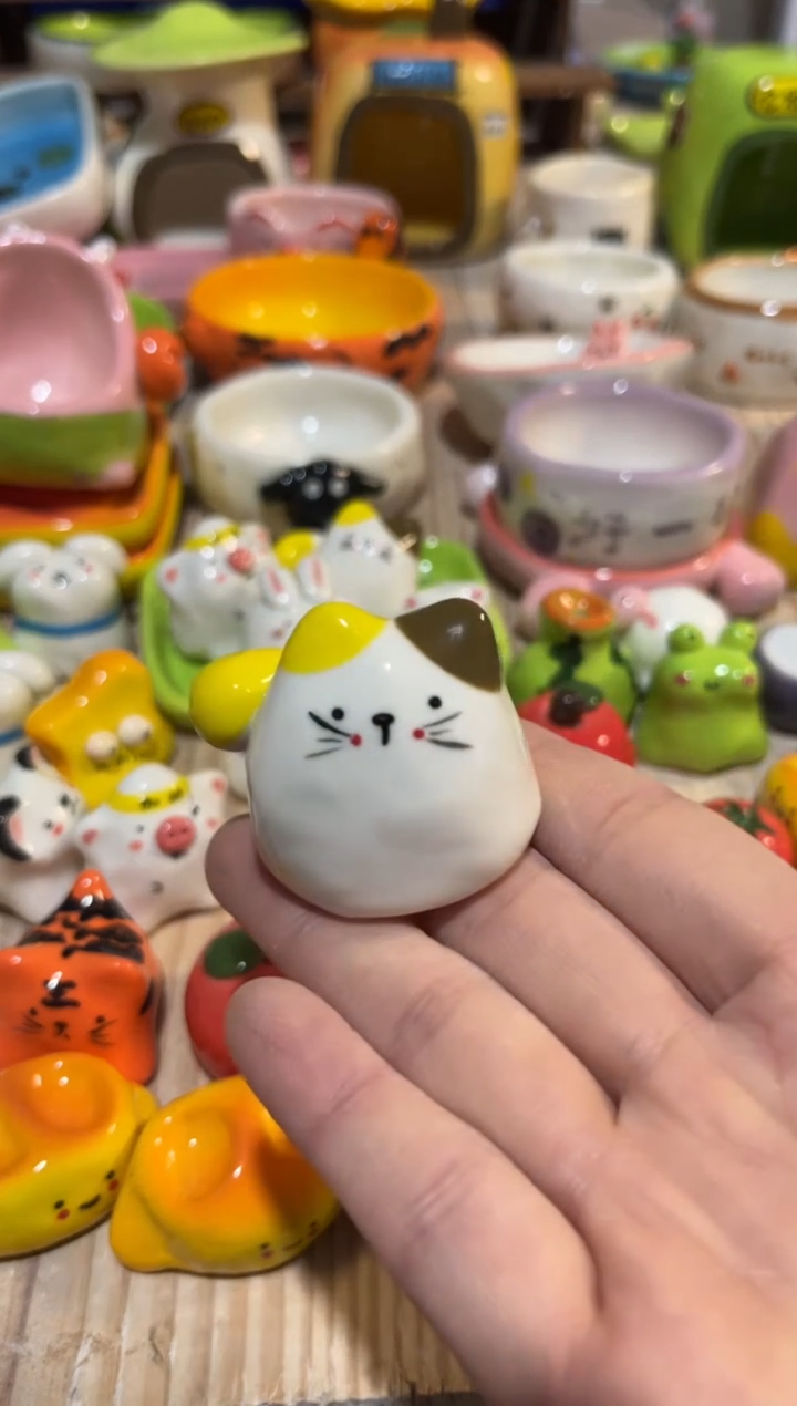 239手绘釉下彩微瑕陶瓷