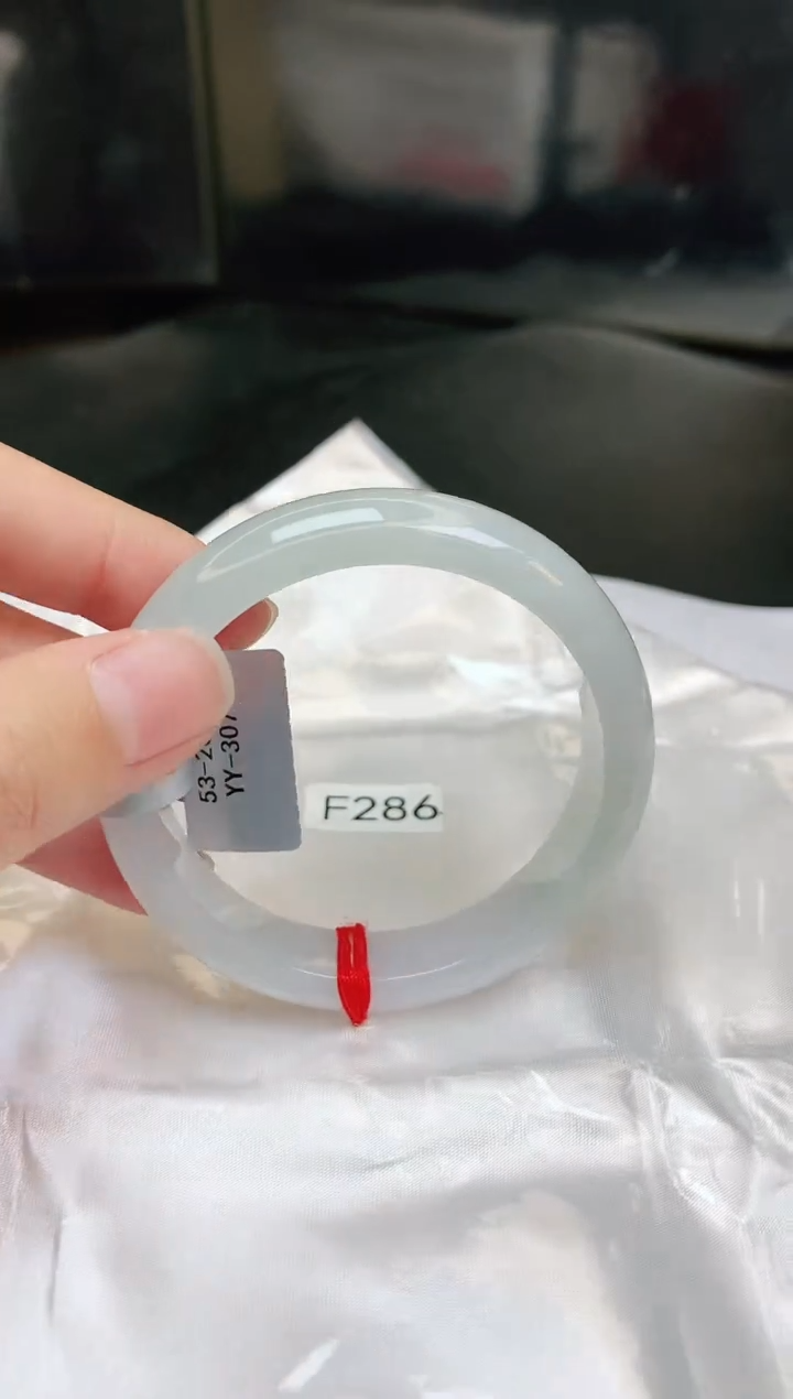 【闪购商品】翡翠手镯未镶嵌缅甸天然A货手镯