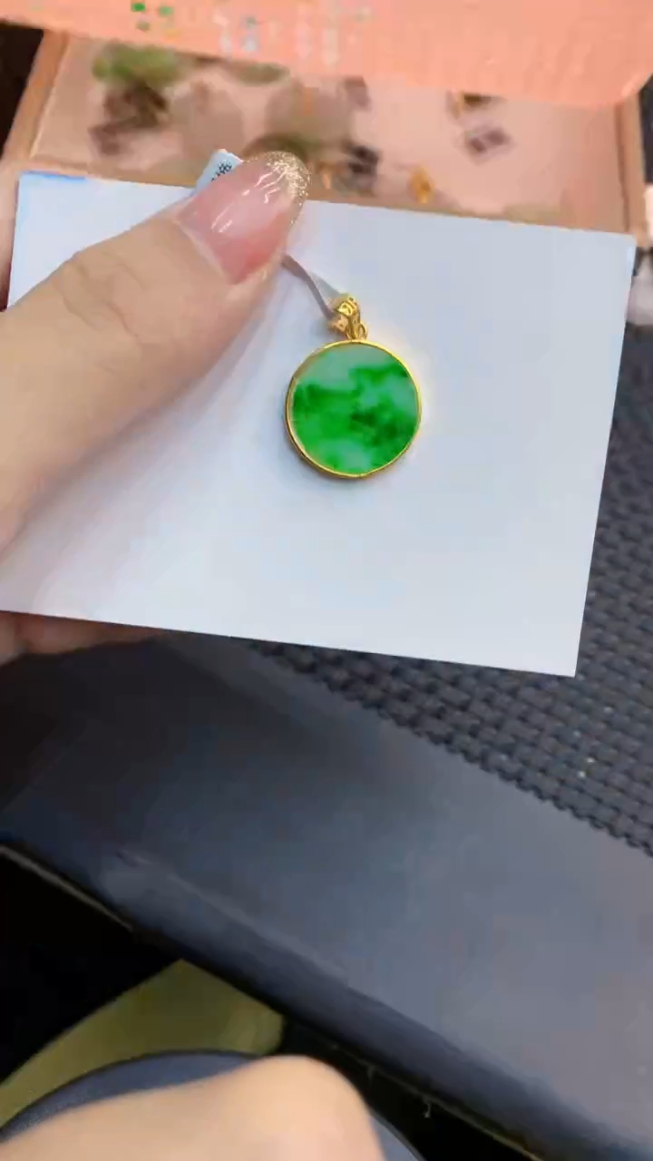 翡翠银S925镶嵌颈饰            8