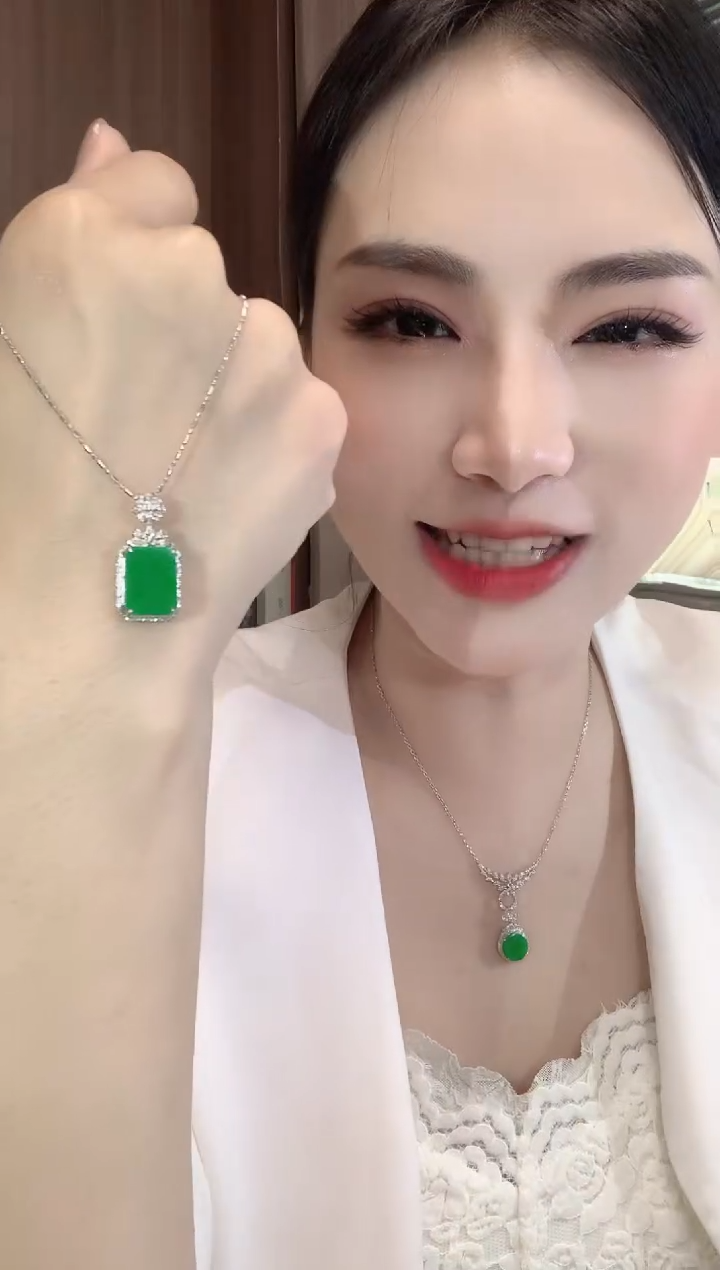 翡翠18K金镶嵌吊坠(不含链)A2 多样性发一件