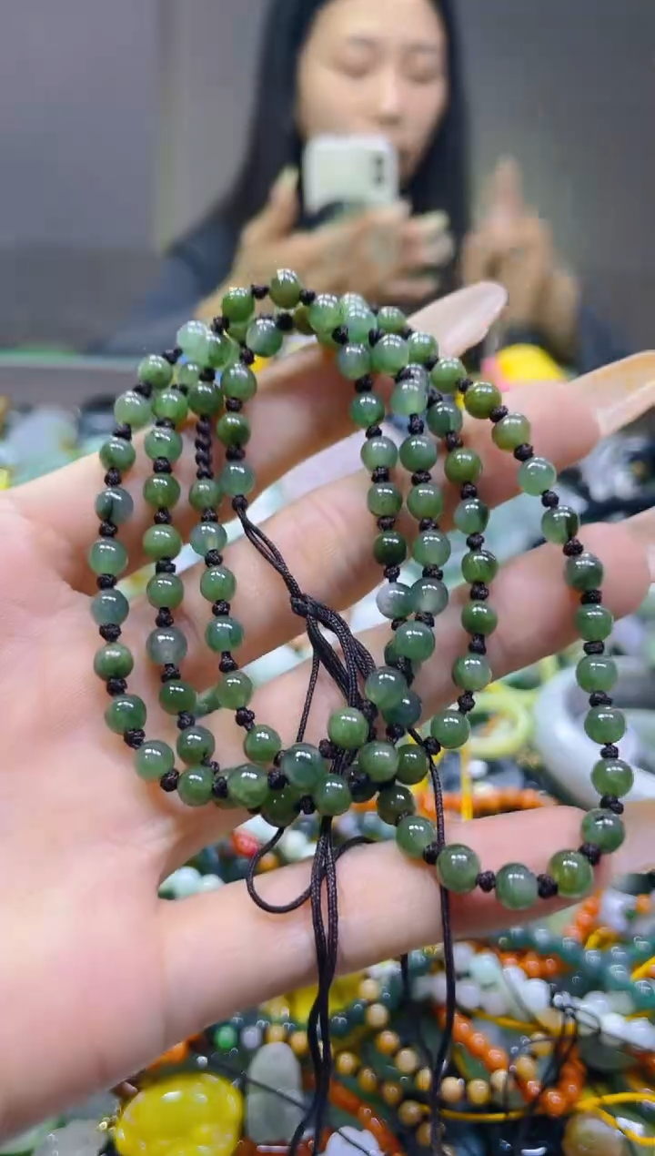 翡翠未镶嵌颈饰5MM/U/翡翠A货一图一物