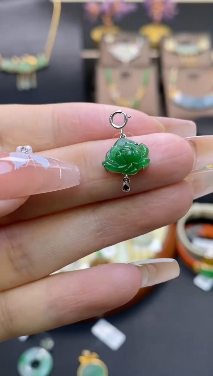 【闪购商品】翡翠颈饰18K金镶嵌净货12398