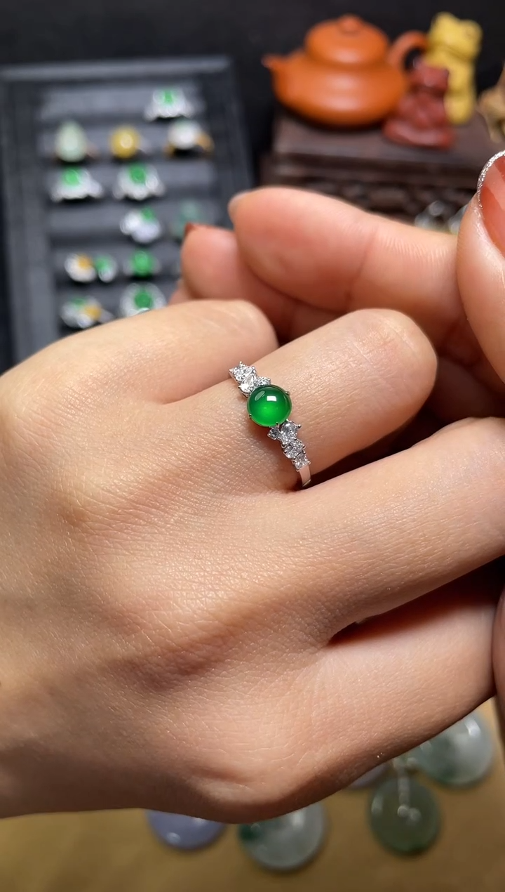 【闪购商品】翡翠戒指18K金镶嵌蛋面48小时鉴赏期