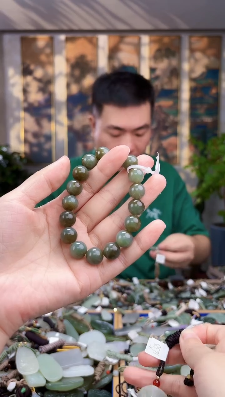 未镶嵌和田玉挂件拍一发一