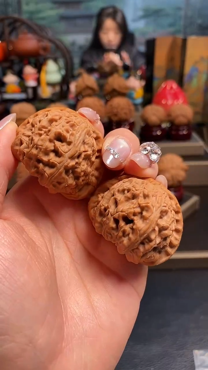 【闪购商品】文玩核桃吊坠K228白狮子43