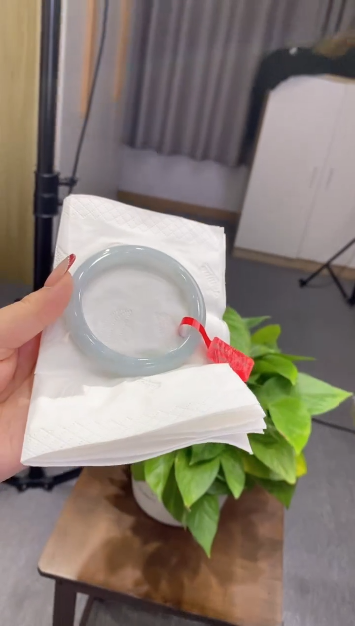 【闪购商品】翡翠手镯未镶嵌00005065