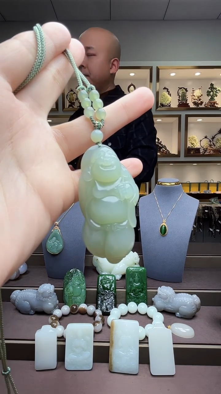 【闪购商品】和田玉颈饰未镶嵌苏