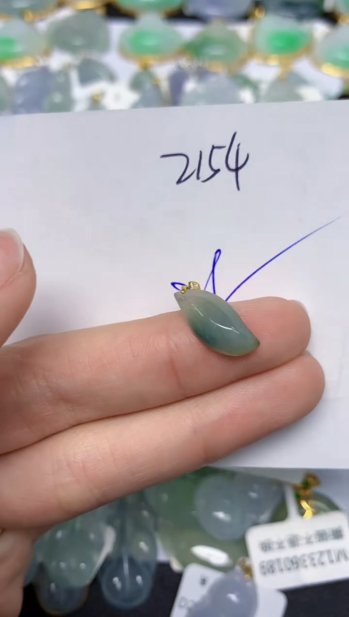 【闪购商品】翡翠颈饰18K金镶嵌天然翡翠A货