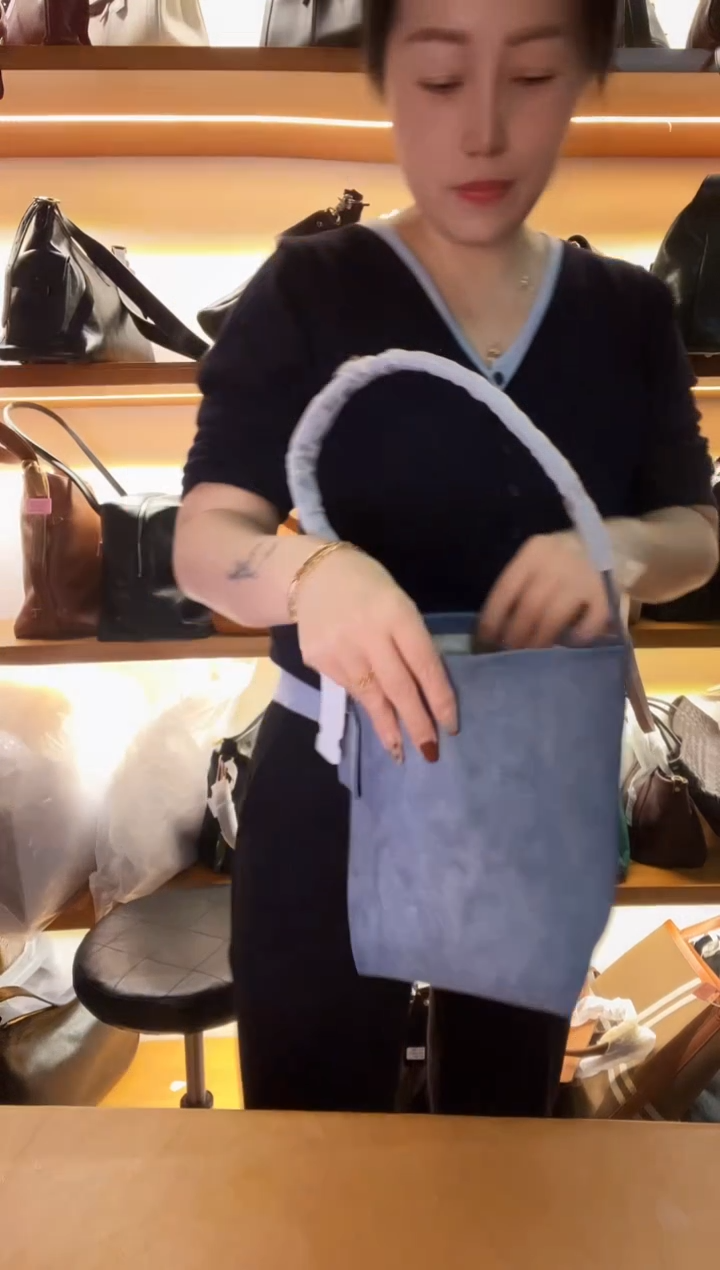 牛皮（革）珊瑚店清斜挎包真皮包时尚百搭包包