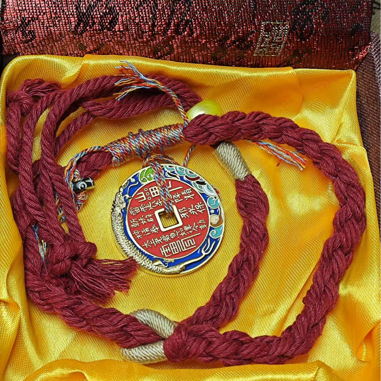 师傅制做 珐琅山贵花钱—龙腾四海挂饰