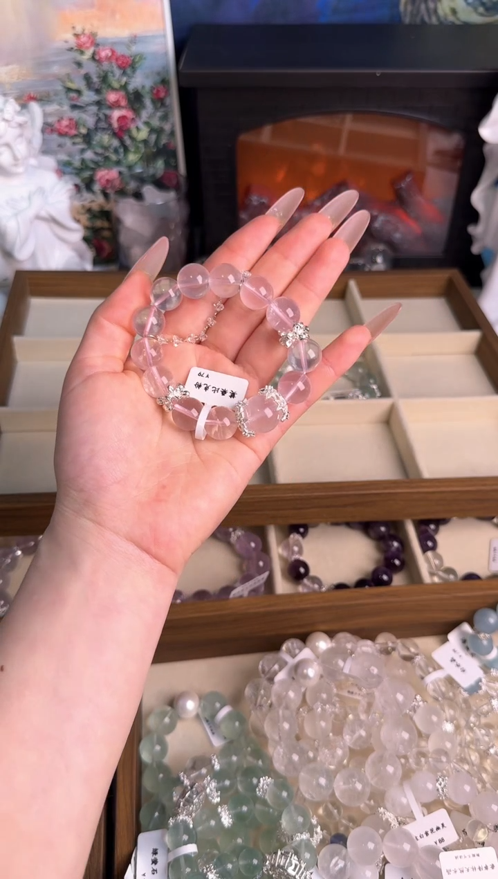 【闪购商品】水晶手链未镶嵌莫桑比克粉水晶