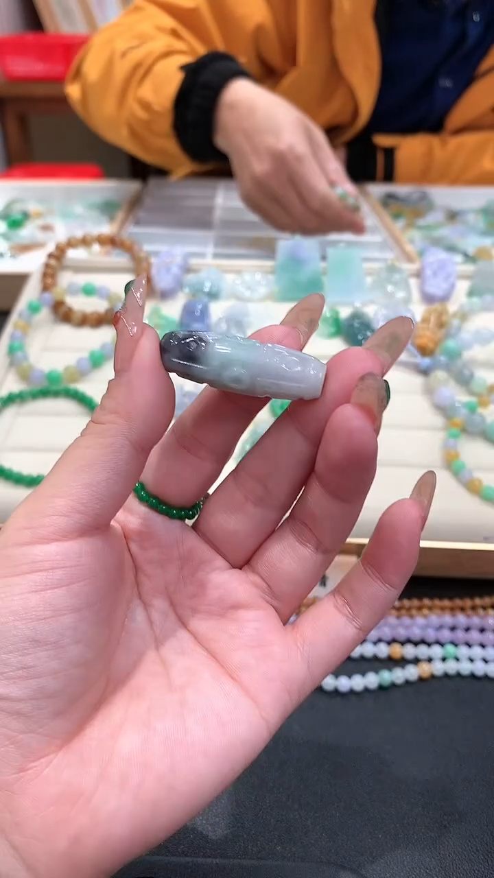 【闪购商品】定制翡翠未镶嵌翡翠