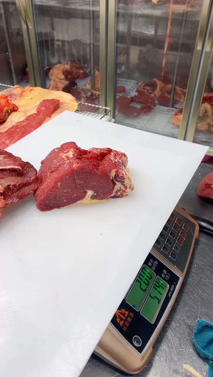 中国大陆12个月食用农产品忻*上脑2斤+窝骨3斤