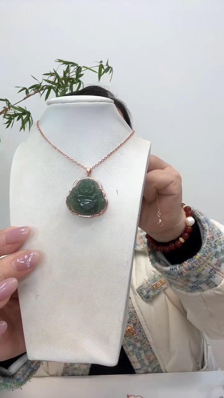 【闪购商品】翡翠吊坠(赠链)银S925镶嵌佛公玫瑰边