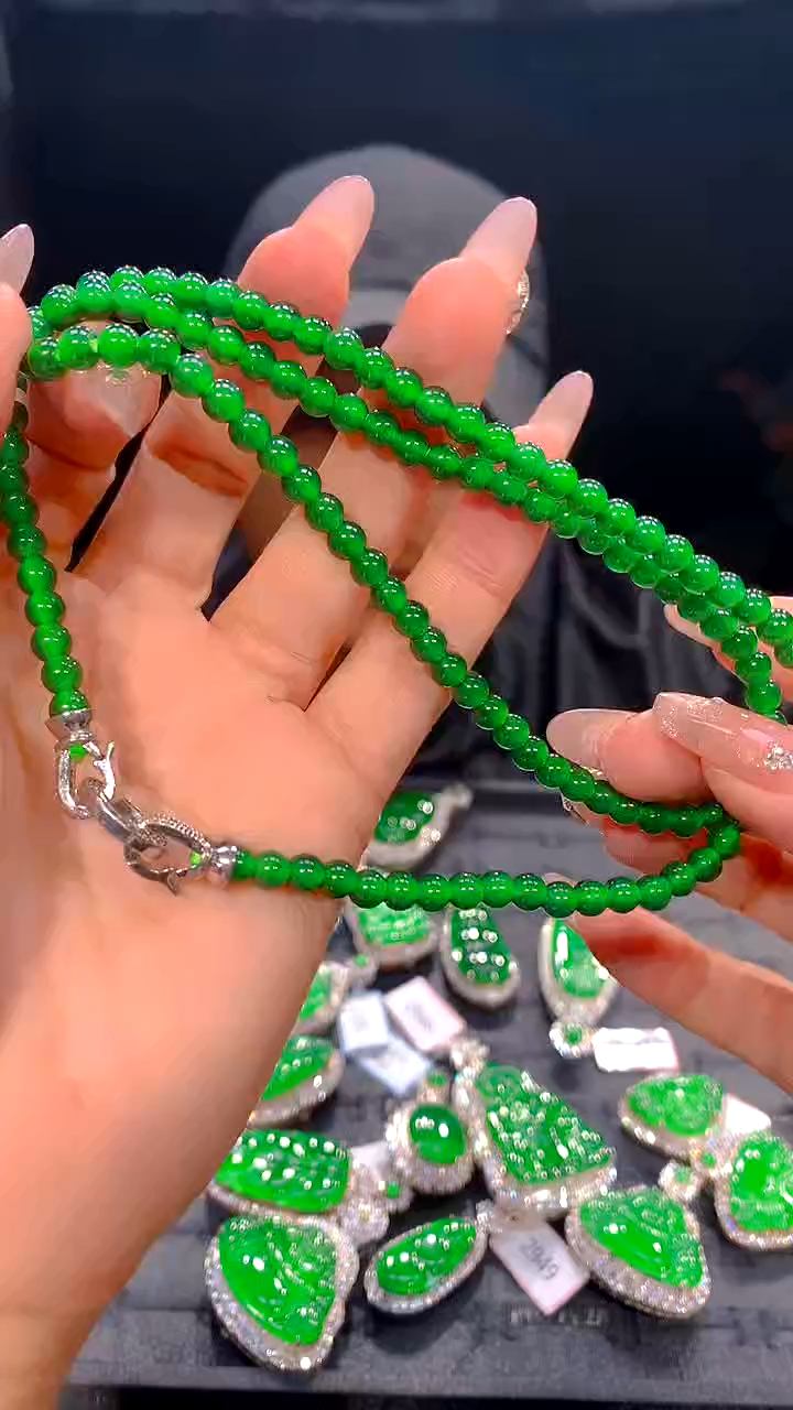 【闪购商品】定制翡翠未镶嵌80-多样性发货（发其一）