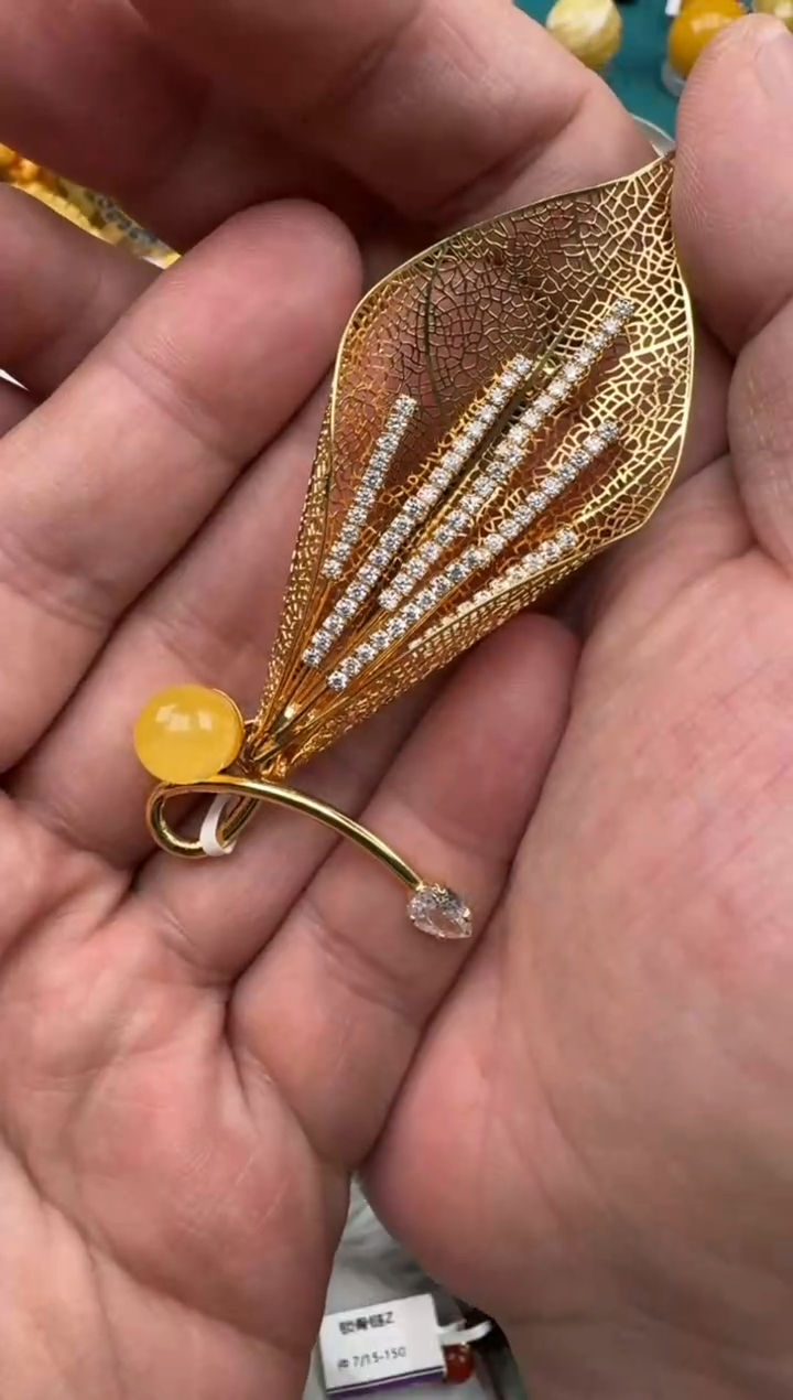 琥珀银S925镶嵌珠宝奇石胸花HZ088