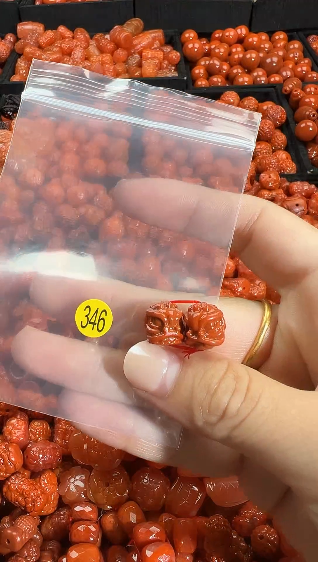 颈饰未镶嵌南红玛瑙1