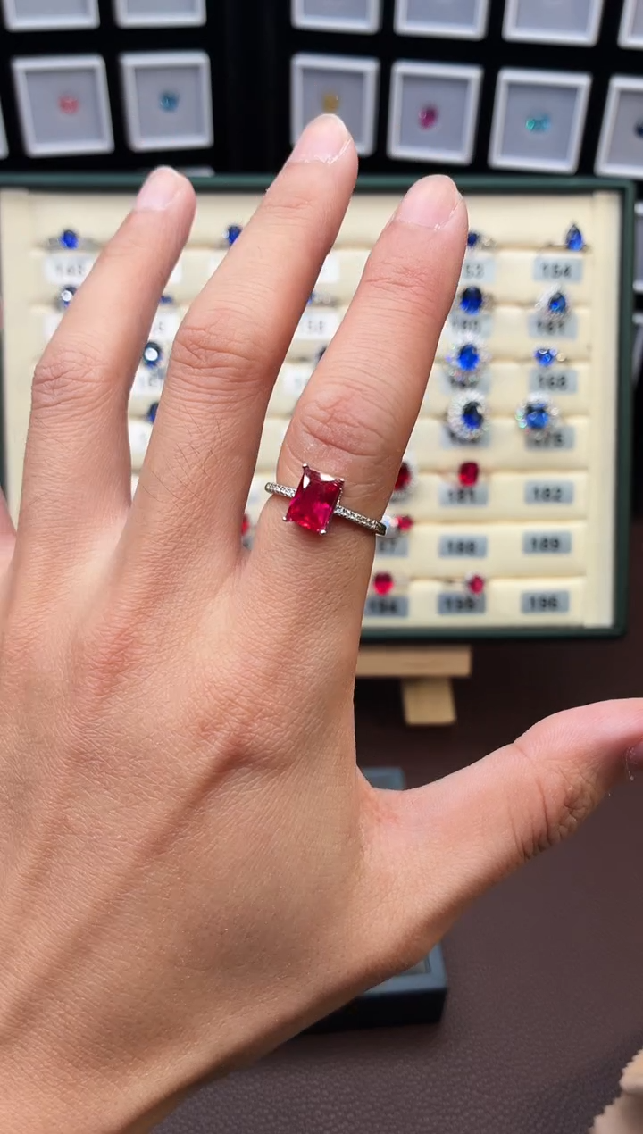 银S925镶嵌戒指红宝石1888