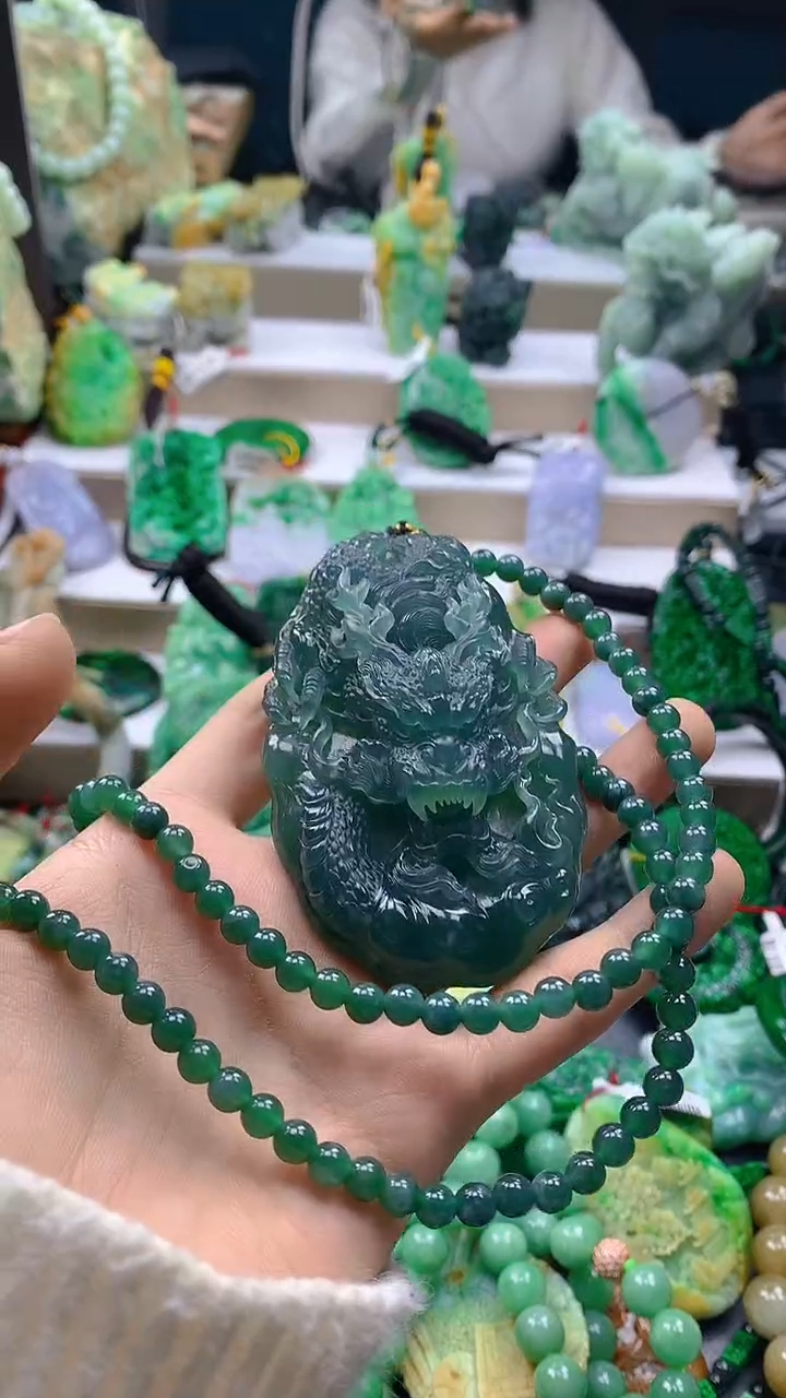 颈饰未镶嵌翡翠躺*天然缅甸a货翡翠