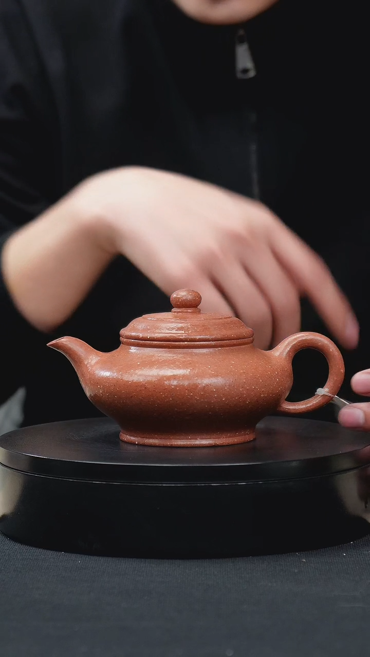 【闪购商品】紫砂茶壶014八目粗砂红降坡