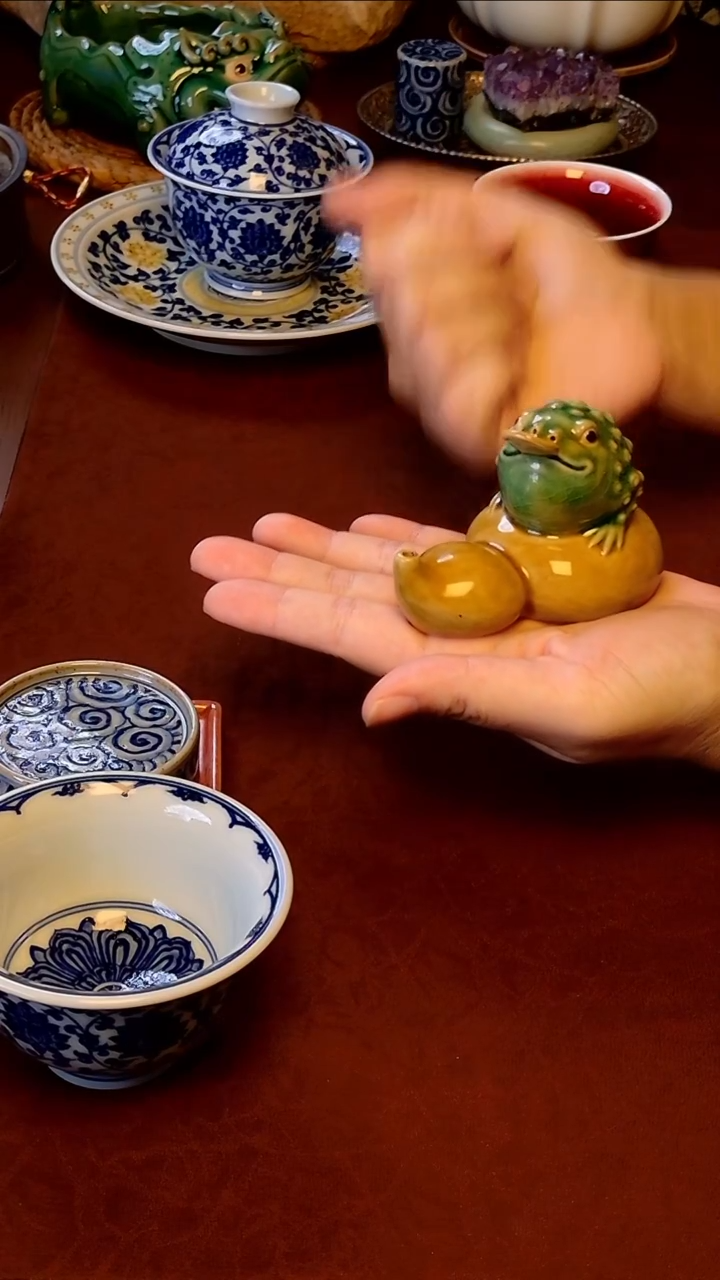 【 手工金蟾茶宠 】