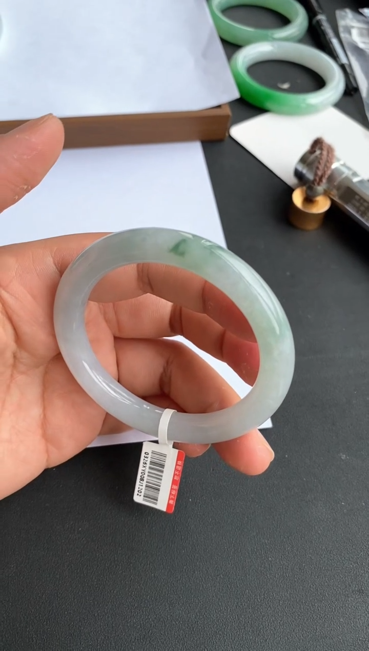 翡翠手镯未镶嵌5号57.2*9.7*9.8圆条