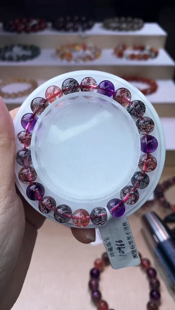 【闪购商品】水晶手链未镶嵌黑加仑超七8m+