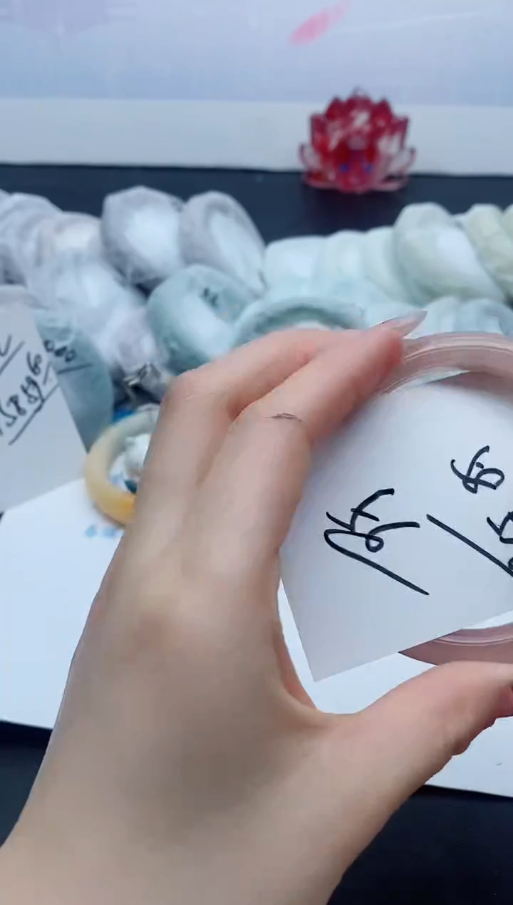 【闪购商品】石英质玉未镶嵌手镯P118-58-59-60