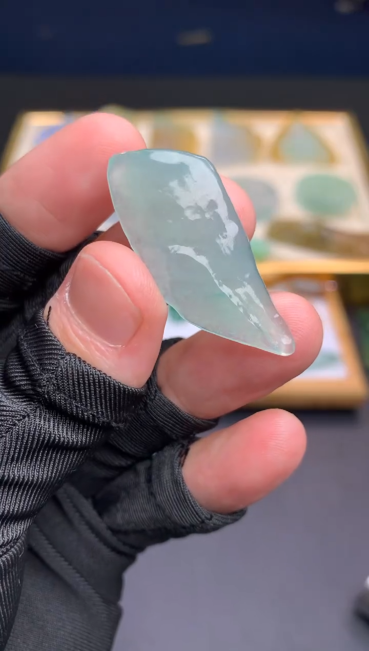 【闪购商品】定制翡翠未镶嵌                