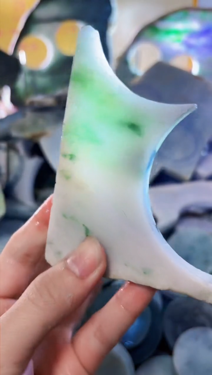 【闪购商品】翡翠颈饰未镶嵌A货白谭1538