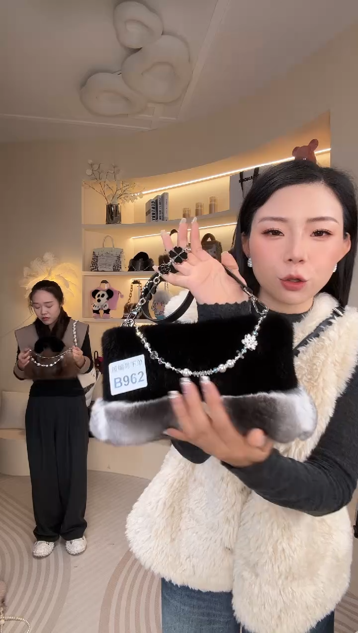 水貂毛【闪购商品】女包B962