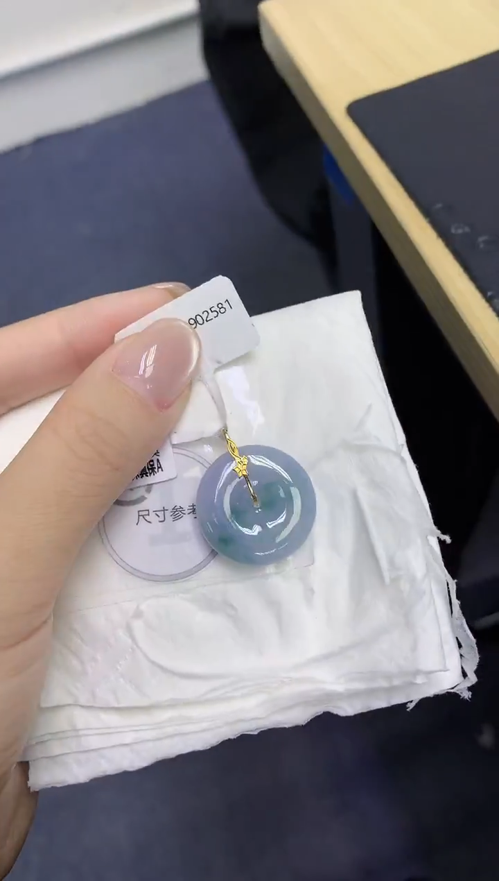 颈饰18K金镶嵌翡翠天然缅甸翡翠A货百元以上9元证书费自理