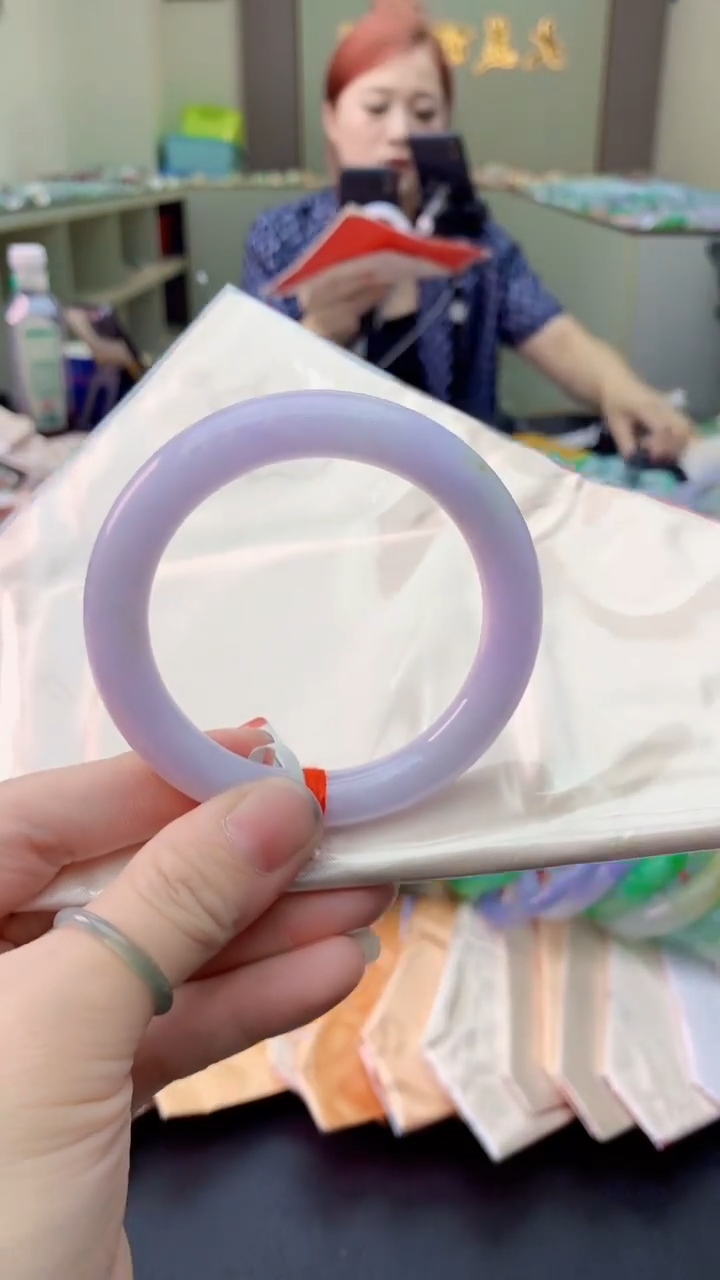 翡翠手镯未镶嵌0667236436