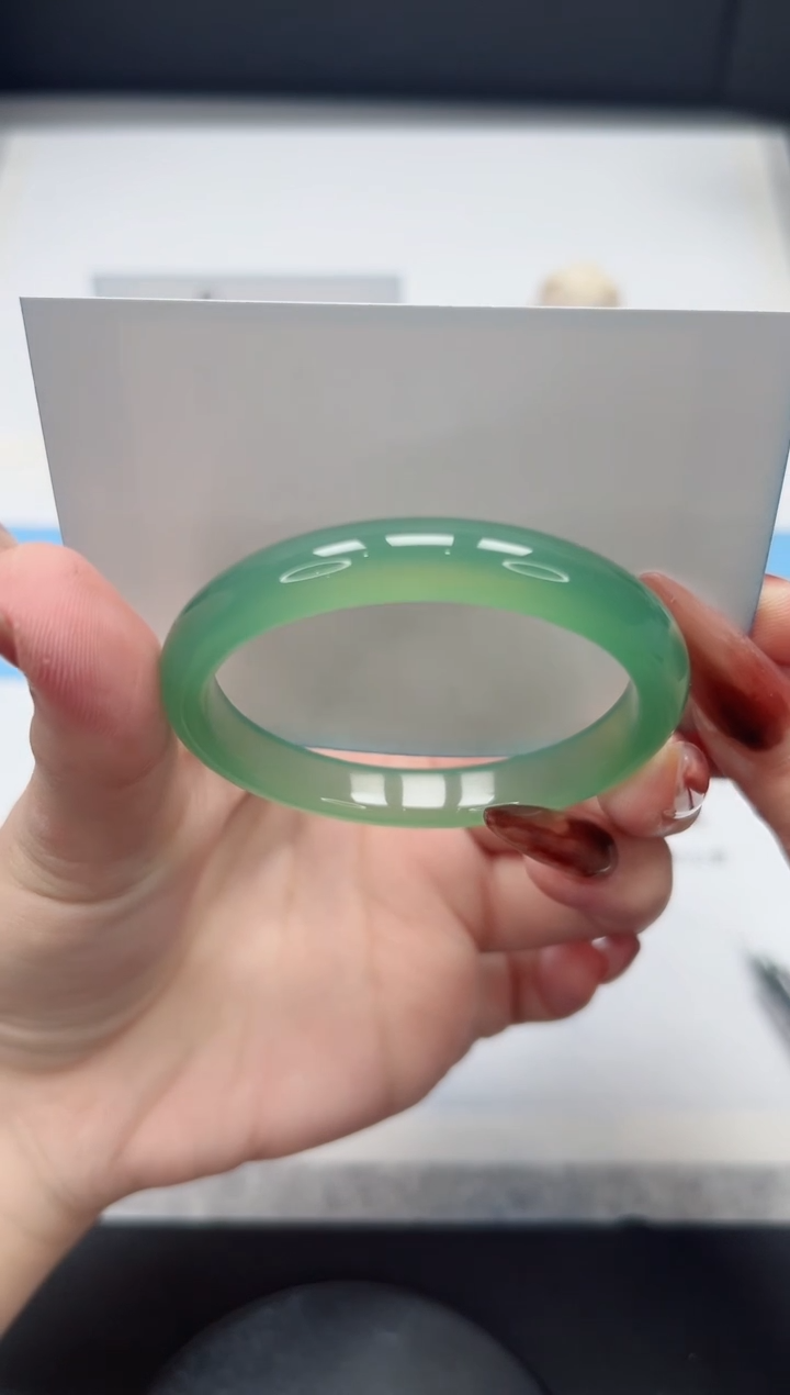 【闪购商品】玛瑙/玉髓手镯未镶嵌236/51晴水