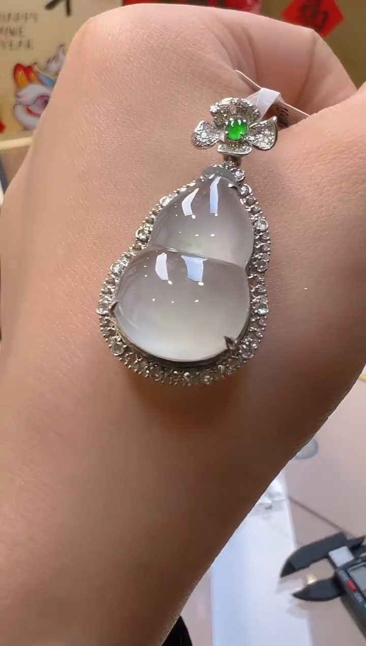 【闪购商品】翡翠吊坠(不含链)18K金镶嵌多样性团购发一件