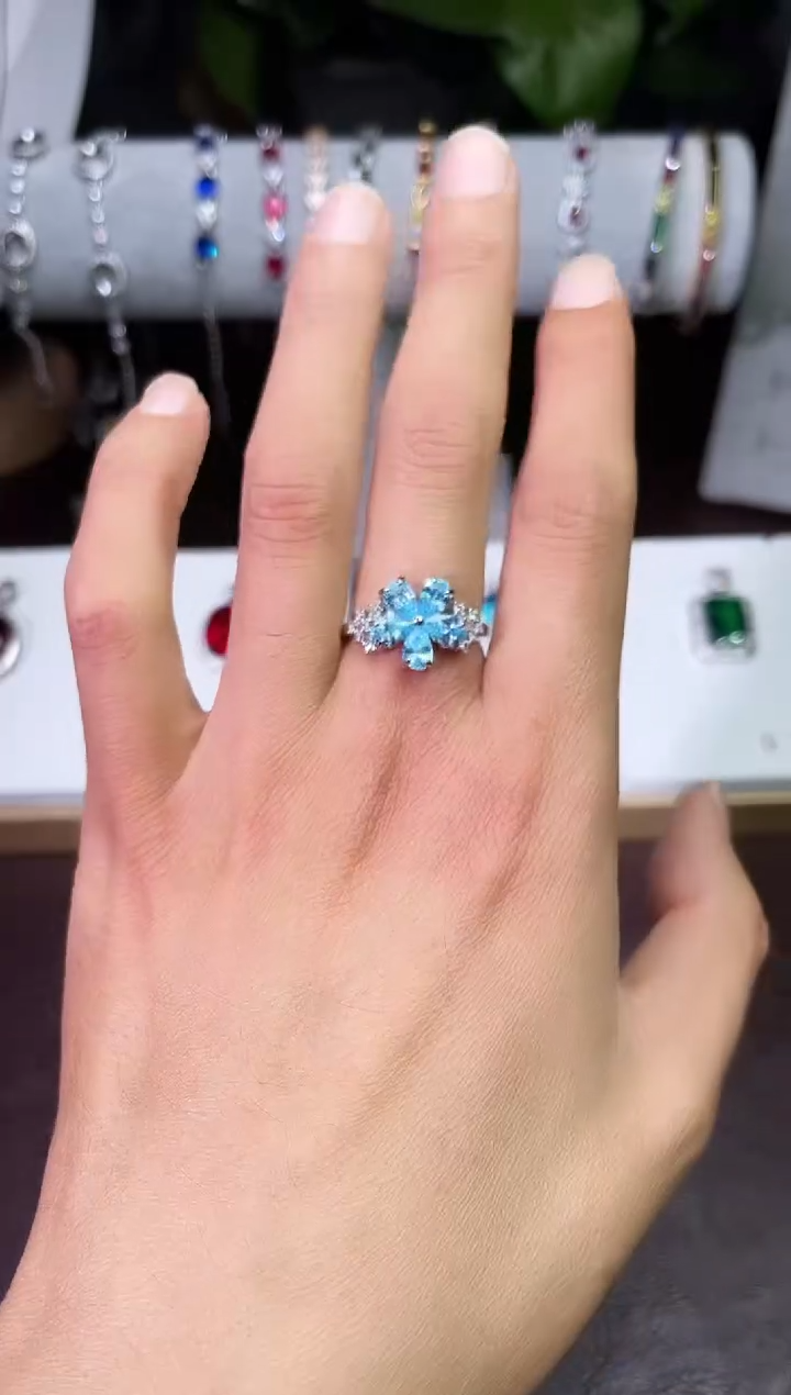 足铂镶嵌合成（培育）蓝宝石戒指/指环海蓝戒指