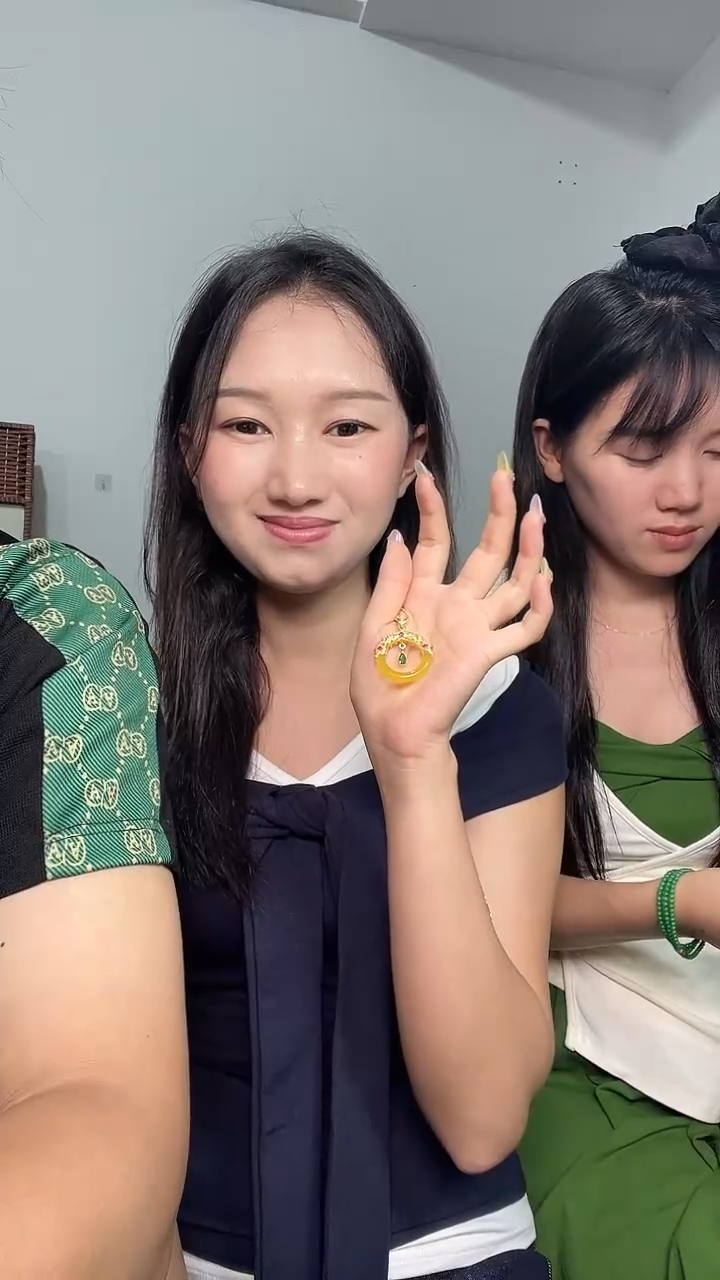 玛瑙/玉髓颈饰未镶嵌1970带链子满黄多样性发一